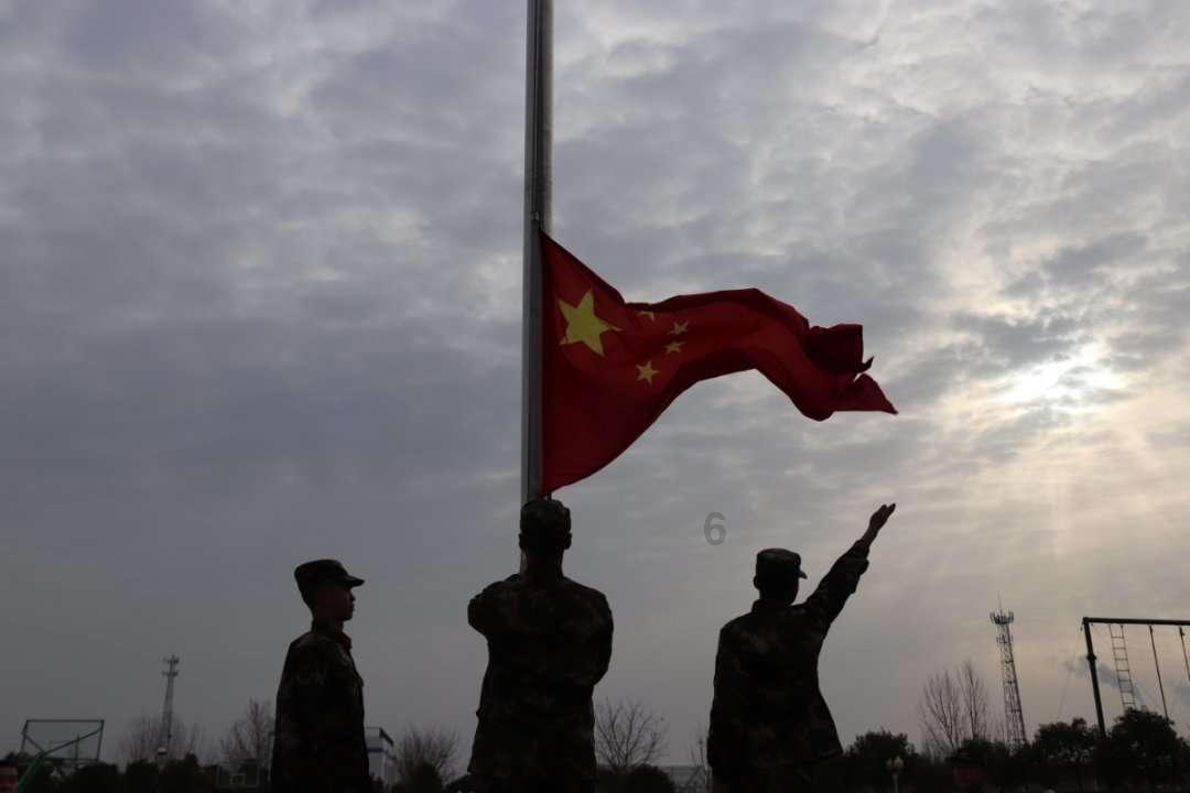 福莱纳找车轮
